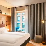 Me And Kiel, By Hyatt 4* Киль