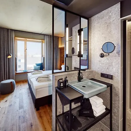 Me And Kiel, By Hyatt Hotel 4*