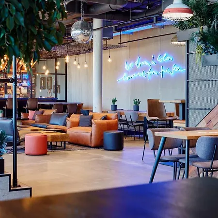 Me And Kiel, By Hyatt Hotel 4*