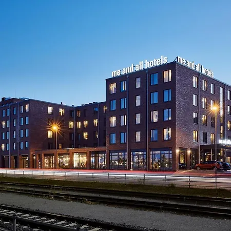 Me And Kiel, By Hyatt 4*