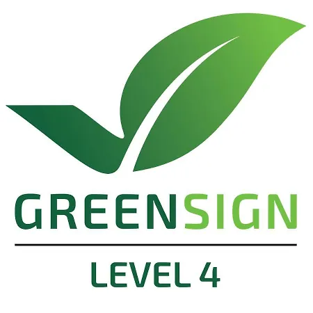 Hotel Me And Kiel, By Hyatt 4*