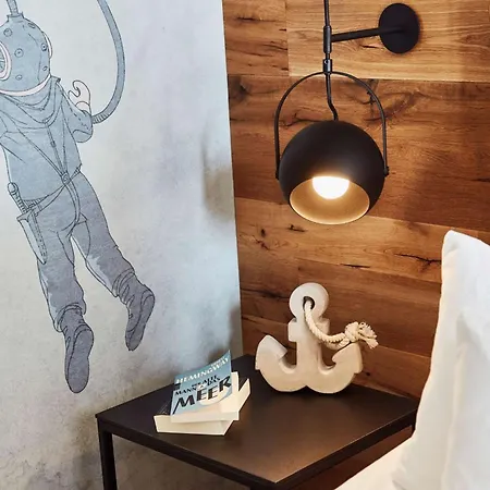 Hotel Me And Kiel, By Hyatt 4*