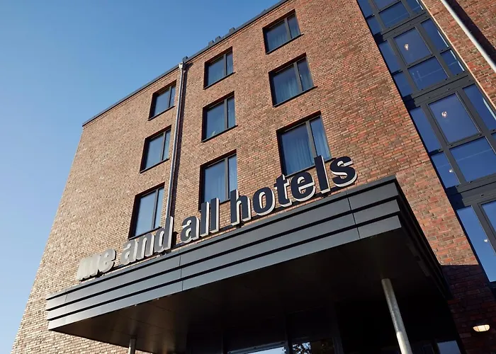 Hotel Me And Kiel, By Hyatt 4*