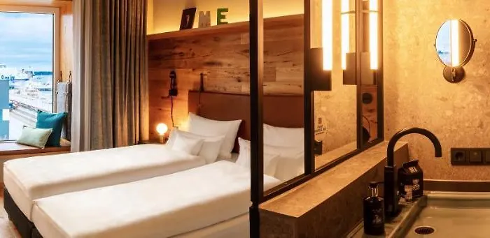 Me And Kiel, By Hyatt Hotel 4*