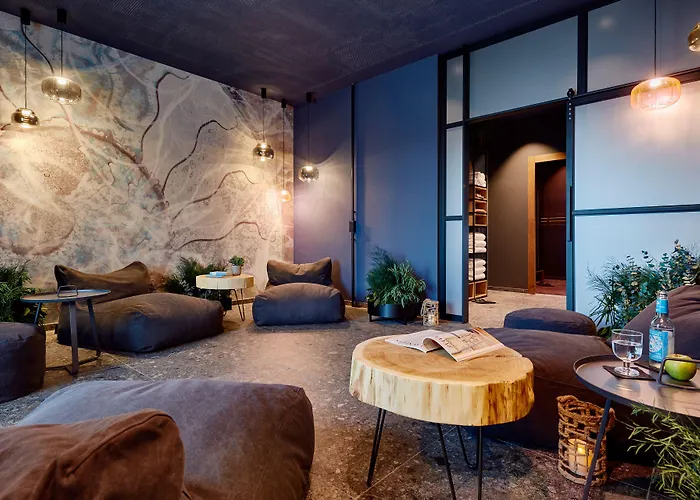 Hotel Me And Kiel, By Hyatt 4*